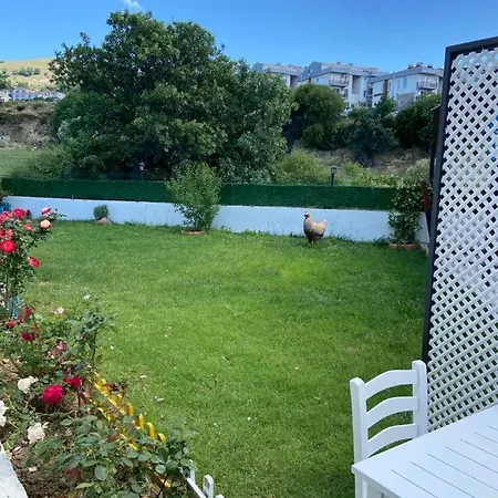 Azra & Lejlighedshotel İmroz