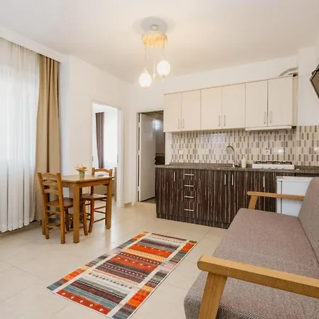 Azra & Lejlighedshotel