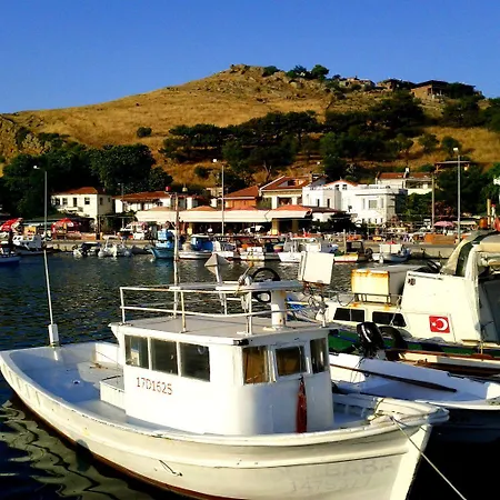 شقة فندقية Azra & 3*