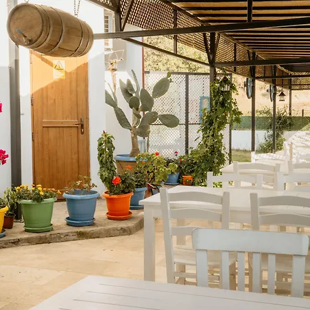 Aparthotel Azra &