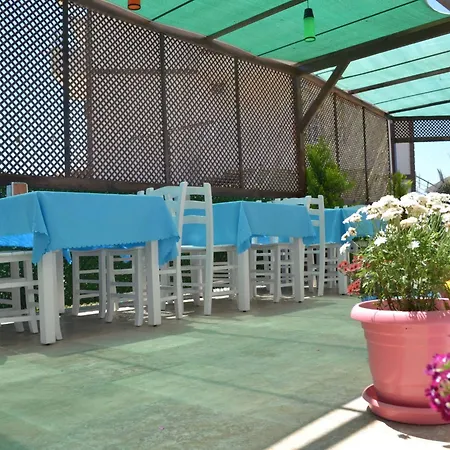 Azra & Apart Otel 3*